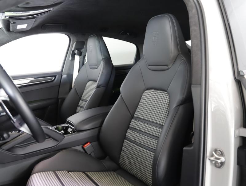 Porsche Cayenne E-Hybrid Coupé Platinum Edition