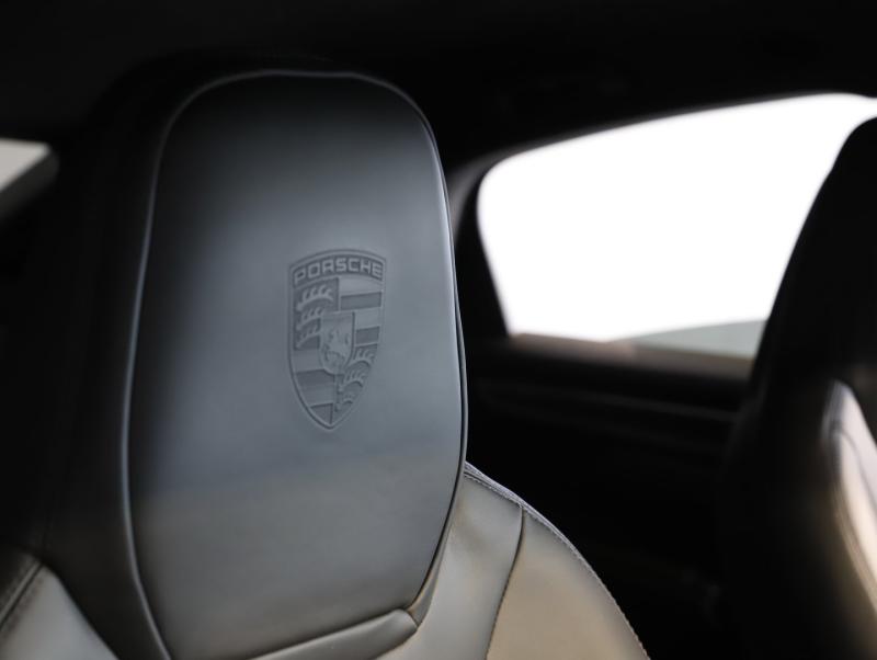 Porsche Cayenne E-Hybrid Coupé Platinum Edition