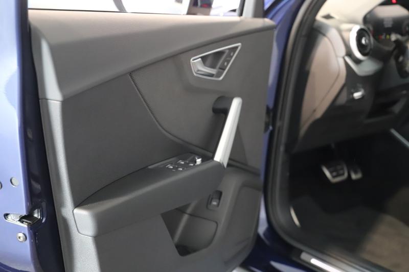 Audi Q2 35 TFSI admired