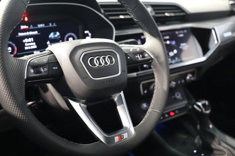 Audi Q3 Sportback 35 TFSI admired