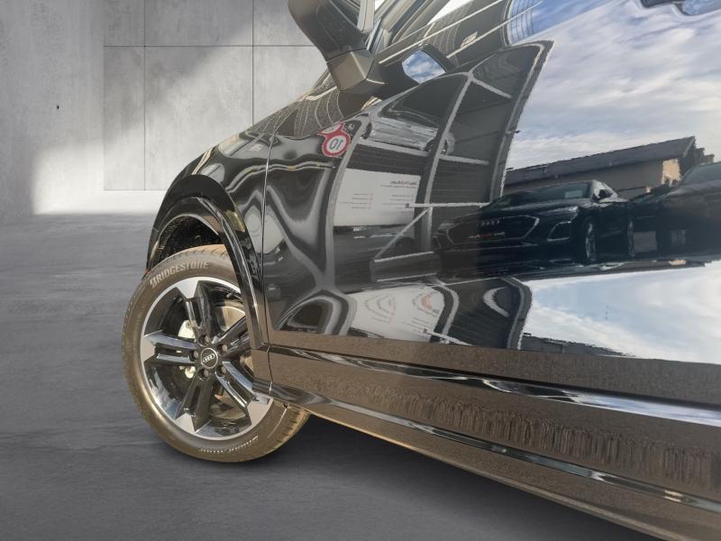 Audi Q2 35 TFSI admired