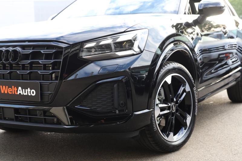 Audi Q2 35 TFSI admired