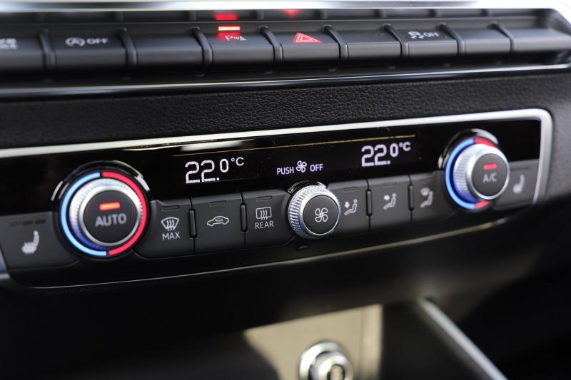 Audi Q2 35 TFSI admired