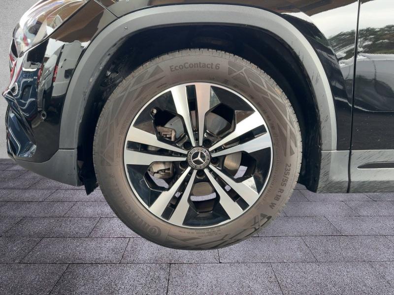 MERCEDES-BENZ GLA 180 Progressive