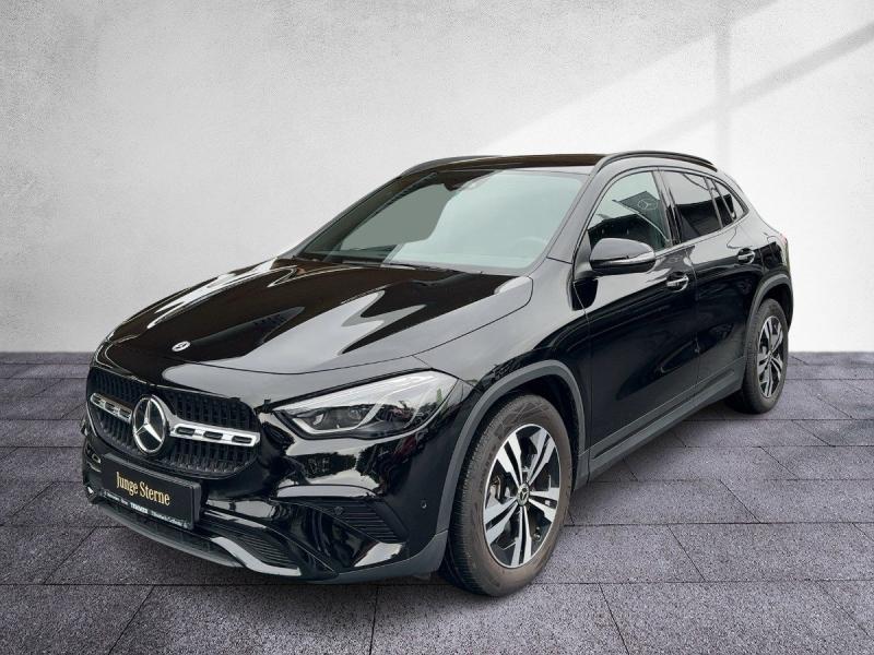 MERCEDES-BENZ GLA 180 Progressive