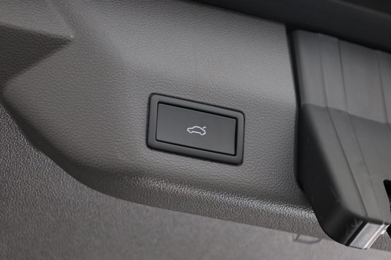 VW Multivan Business eHybrid 180 kW 4MOTION