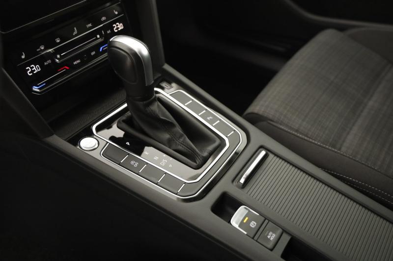 VW Passat Variant Business TDI DSG