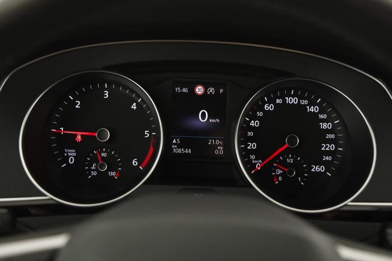 VW Passat Variant Business TDI DSG