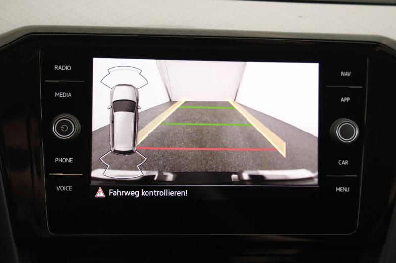 VW Passat Variant Business TDI DSG