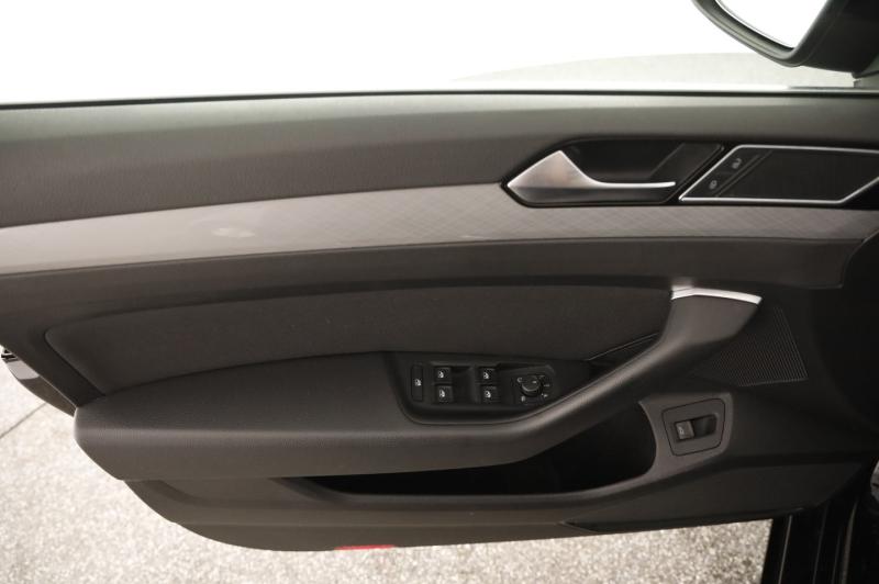 VW Passat Variant Business TDI DSG