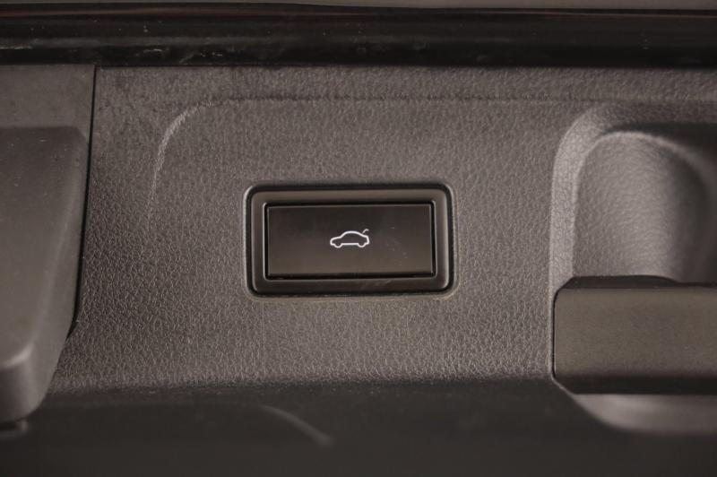 VW Passat Variant Business TDI DSG