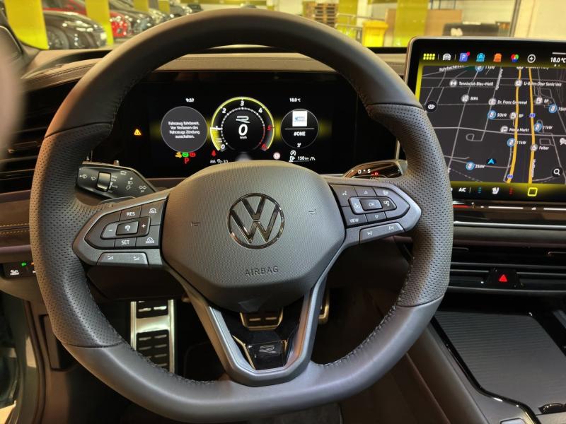 VW Passat Variant R-Line TDI DSG