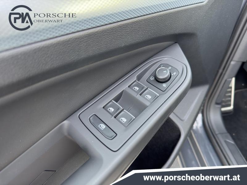 VW Golf Life TSI