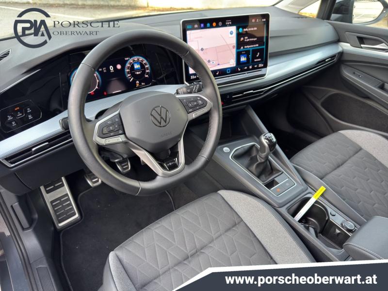 VW Golf Life TSI