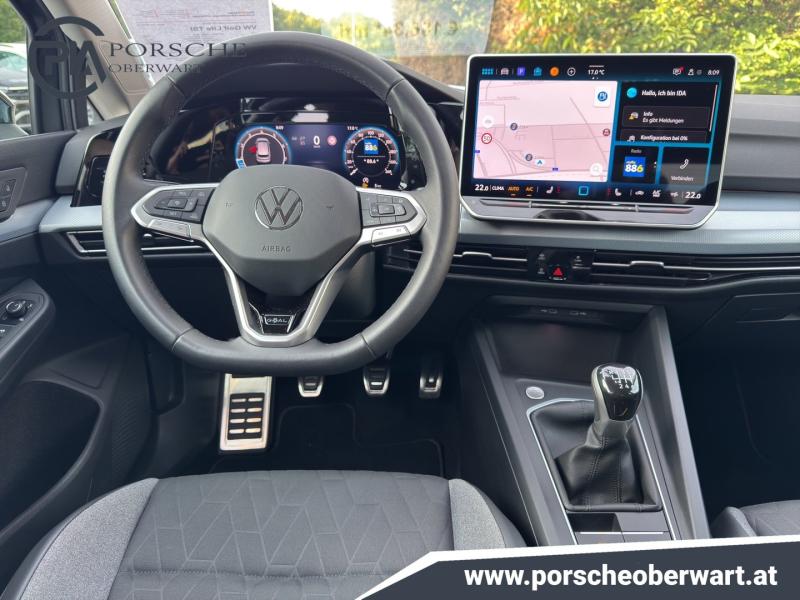 VW Golf Life TSI