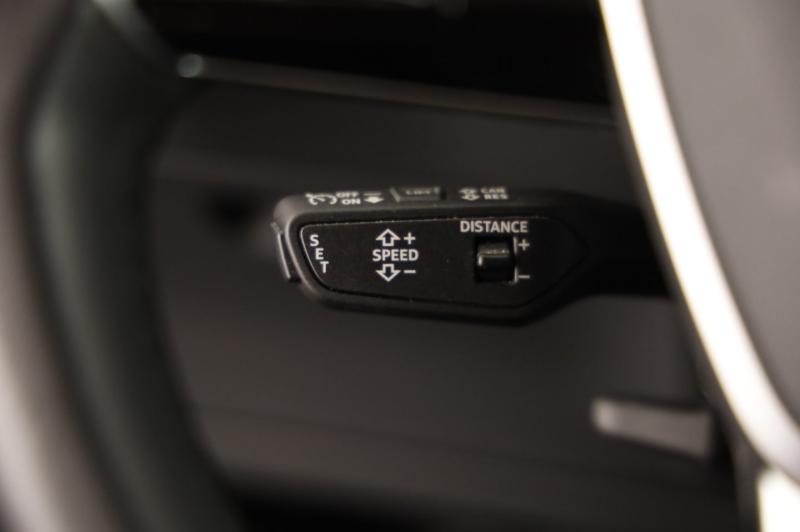 Audi e-tron 55 quattro 300 kW S line