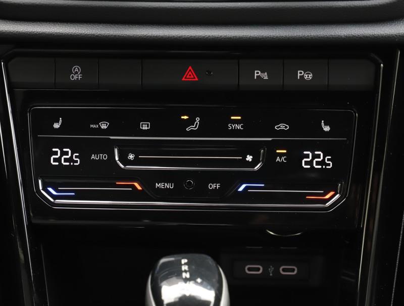 VW T-Roc Sport TSI DSG