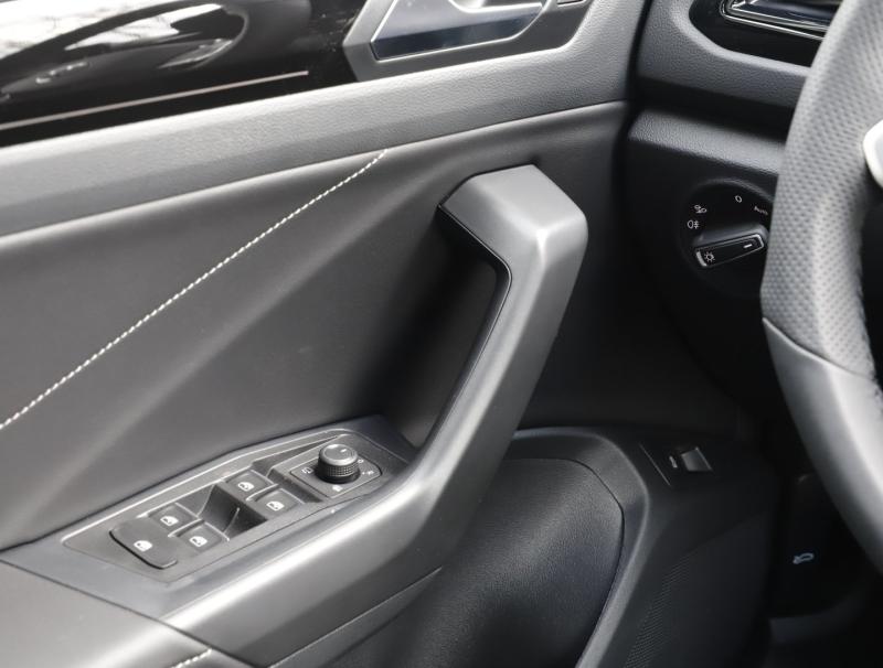 VW T-Roc Sport TSI DSG