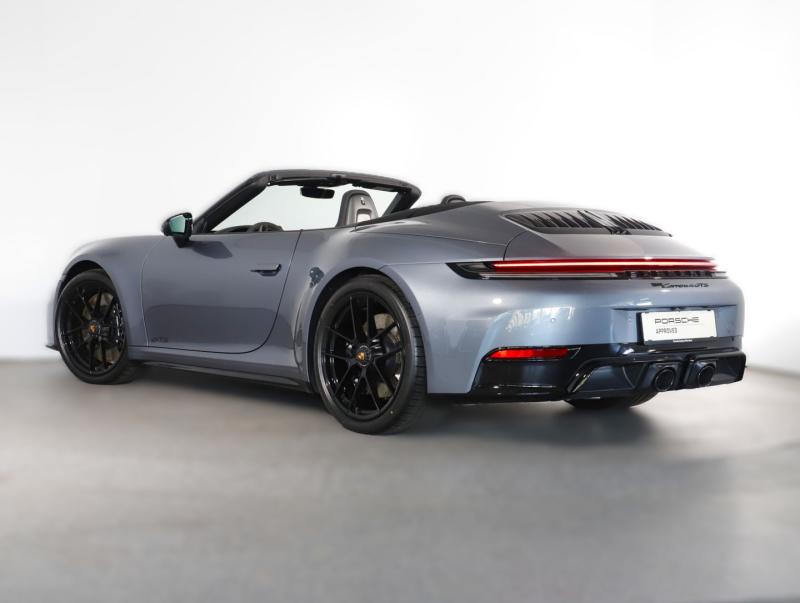 Porsche 911 Carrera 4 GTS Cabriolet