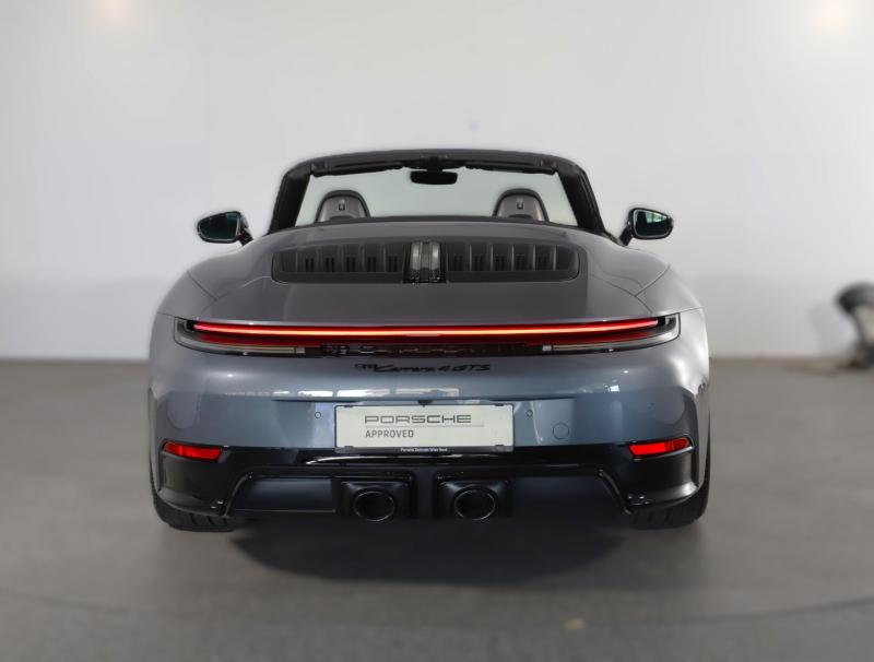 Porsche 911 Carrera 4 GTS Cabriolet