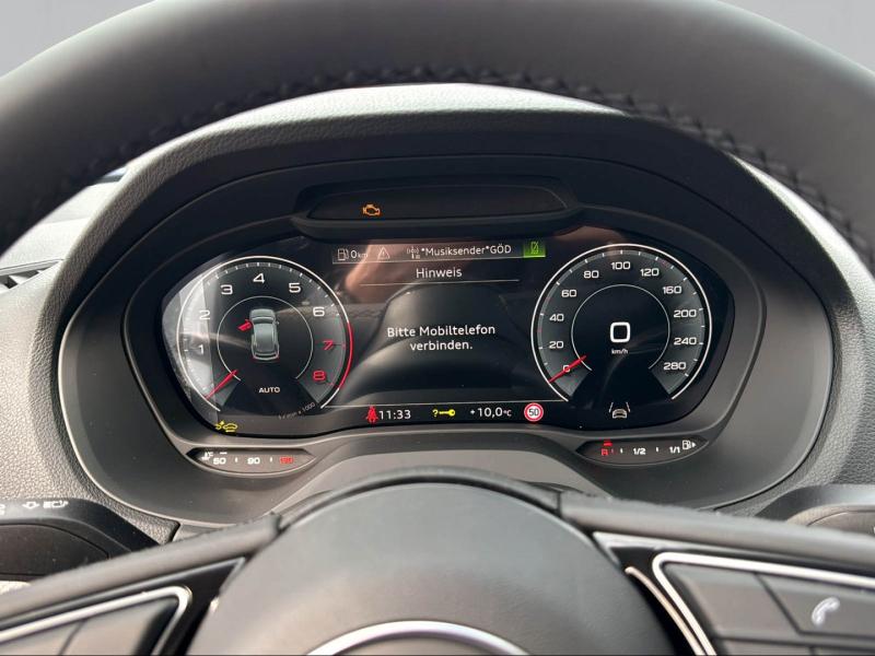 Audi Q2 30 TFSI admired