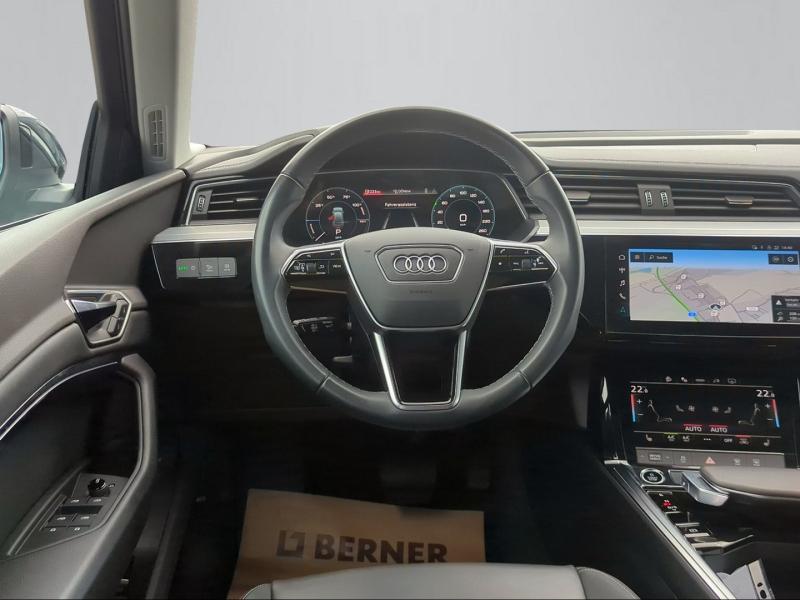 Audi Q8 Sportback 55 e-tron quattro business