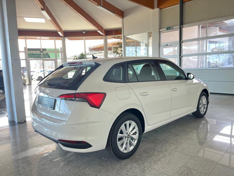 Škoda Scala Essence TSI