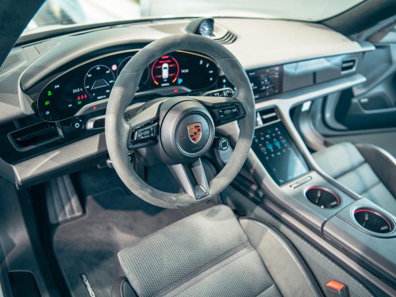 Porsche Taycan Turbo Sport Turismo