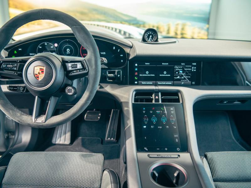 Porsche Taycan Turbo Sport Turismo