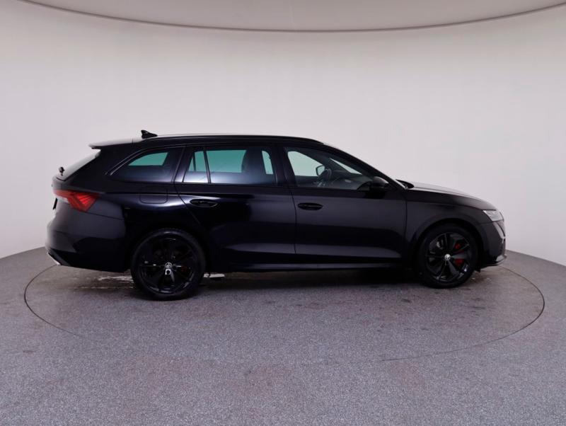 Škoda OCTAVIA Combi RS iV 245 DSG