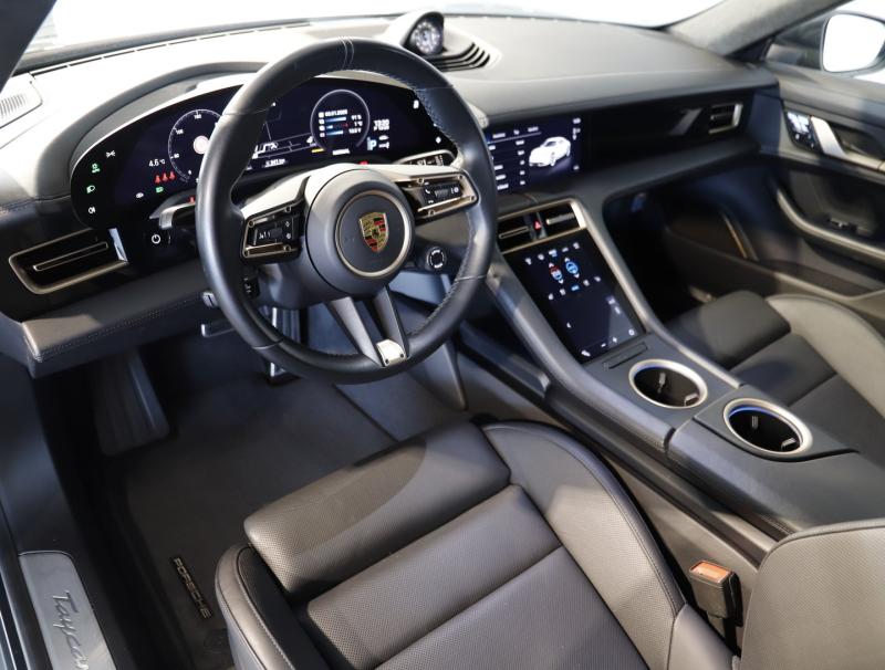 Porsche Taycan Turbo