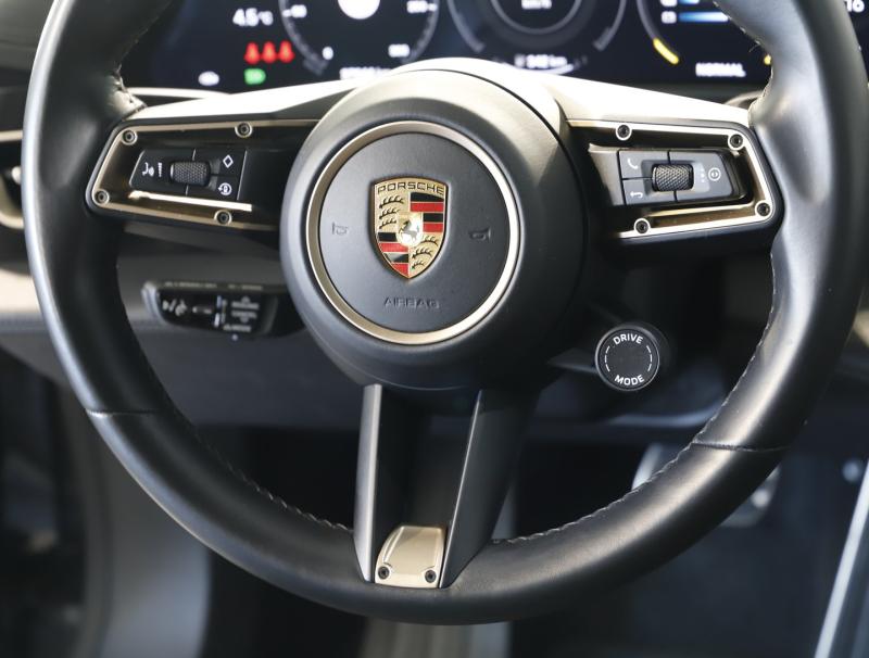 Porsche Taycan Turbo