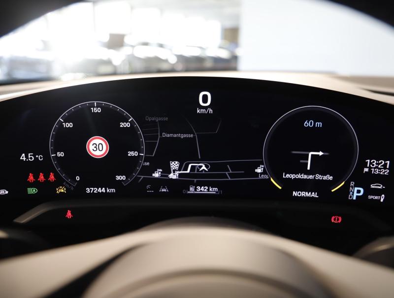 Porsche Taycan Turbo