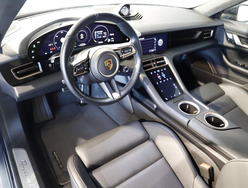 Porsche Taycan Turbo