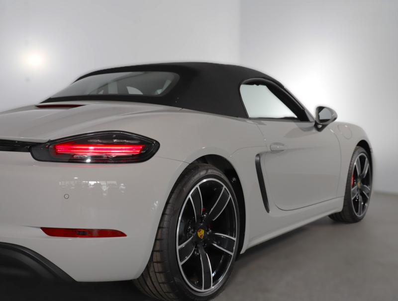Porsche 718 Boxster S