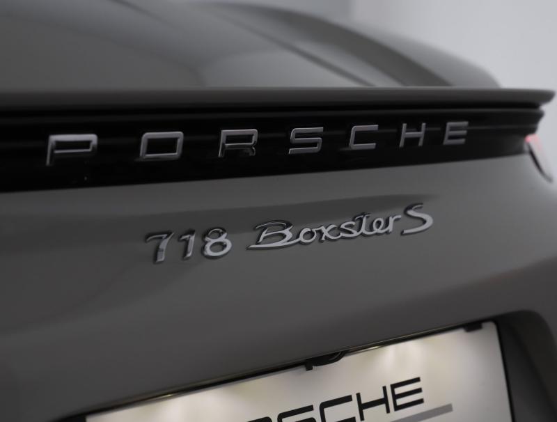 Porsche 718 Boxster S