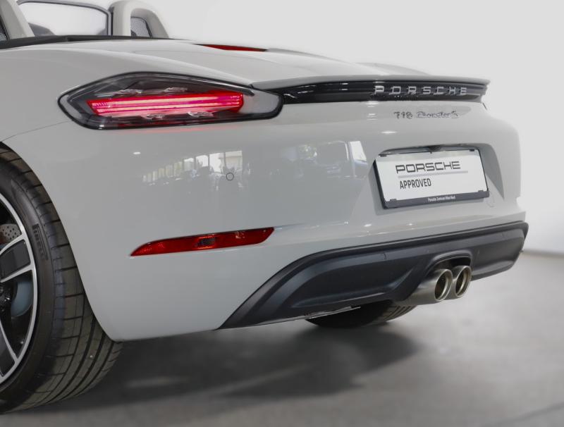 Porsche 718 Boxster S