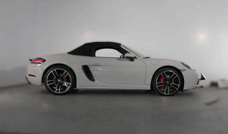 Porsche 718 Boxster S