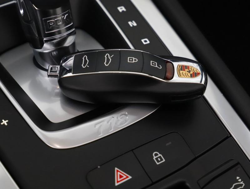 Porsche 718 Boxster S