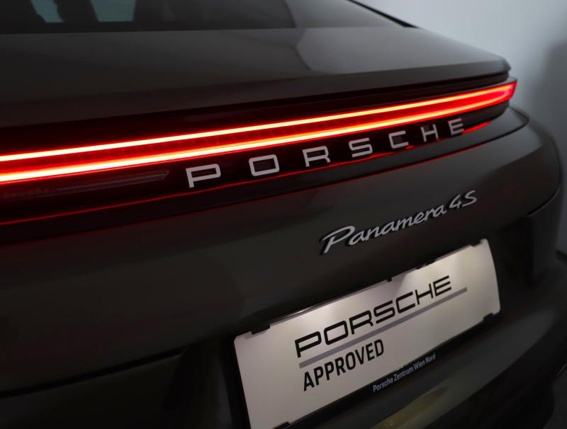 Porsche Panamera 4S E-Hybrid