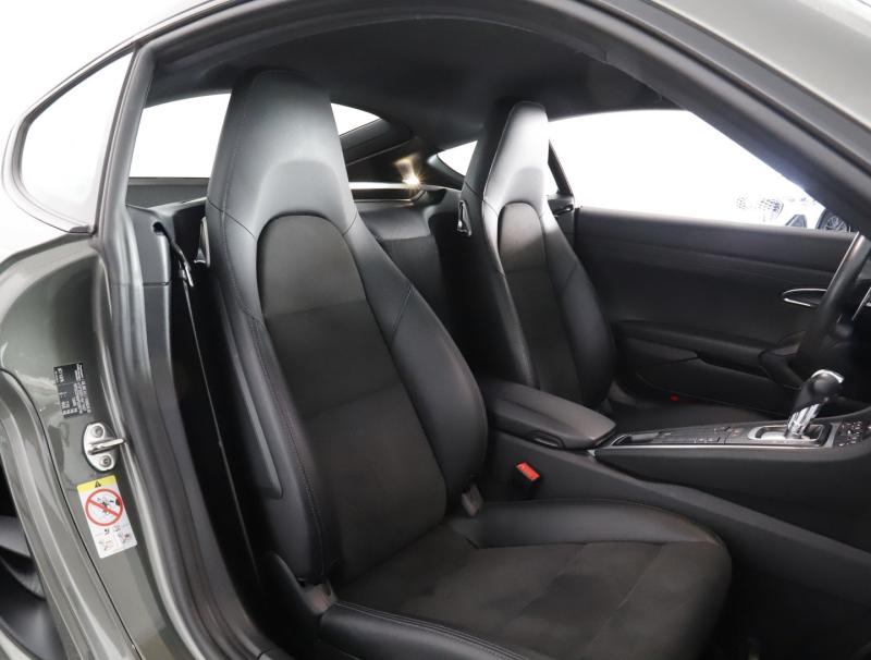 Porsche 718 Cayman