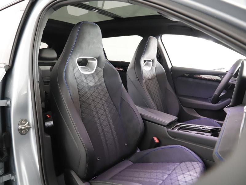 VW Passat Variant Sport eHybrid 150kW