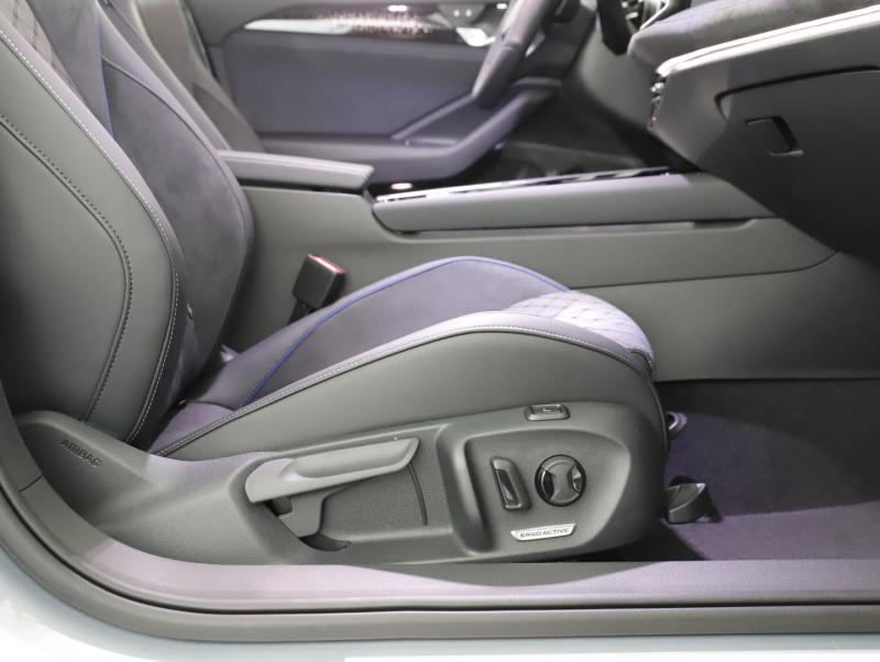 VW Passat Variant Sport eHybrid 150kW