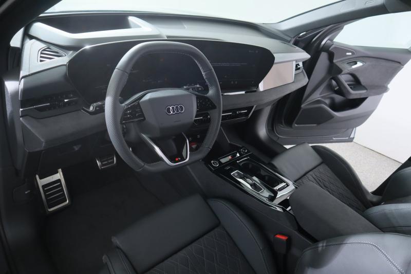 Audi Q6 e-tron quattro