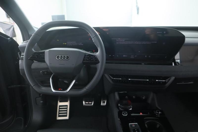 Audi Q6 e-tron quattro