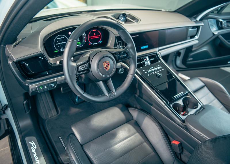 Porsche Panamera 4 E-Hybrid