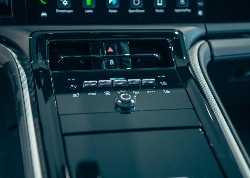 Porsche Panamera 4 E-Hybrid