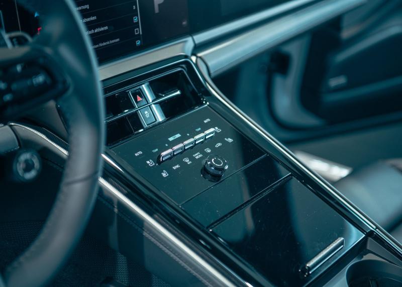 Porsche Panamera 4 E-Hybrid