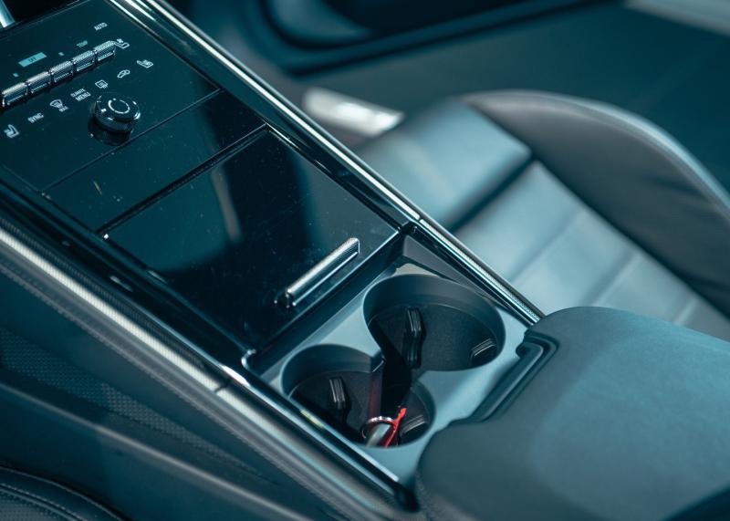 Porsche Panamera 4 E-Hybrid