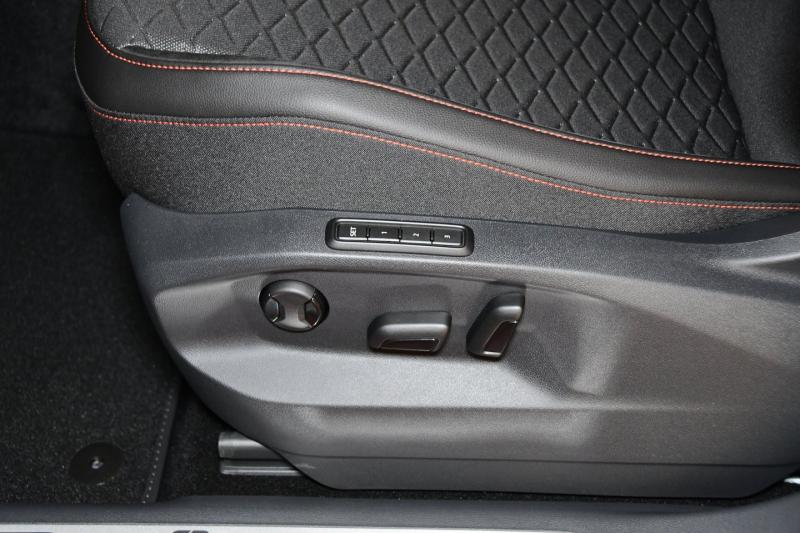 SEAT Tarraco FR eHYBRID 245 DSG